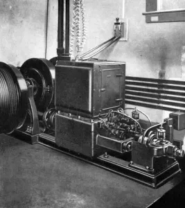Technologie Impressions: OTIS ELEVATEUR, 1889. Moteur de la première ascenseur électrique