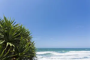 Blue Ocean Waves Australia Impressions: Beach View