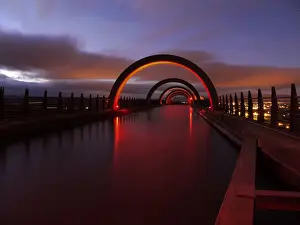 Light Reflection Photography Impressions: Arc structure