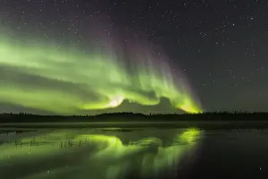 Aurora Borealis Reflection Impressions: Aurora reflection