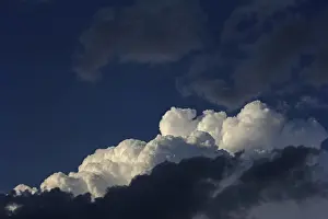 Atmospheric Photography Impressions: Cloud front