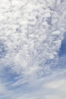 Daytime Cloud Formations Impressions: Cloudy sky
