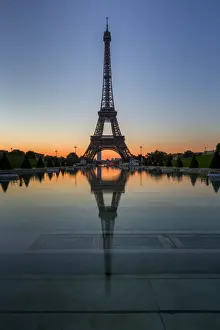 Tour Eiffel Impressions: La réflexion d'Eiffel.