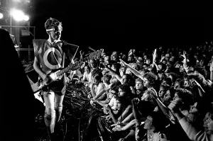 Classic Punk Bands Impressions: Devo Performing