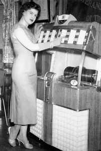 Retro Music Photographers Impressions: Patsy Cline At The Jukebox