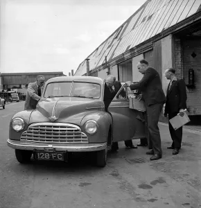 Vintage Vehicle Images Impressions: Morris Testing