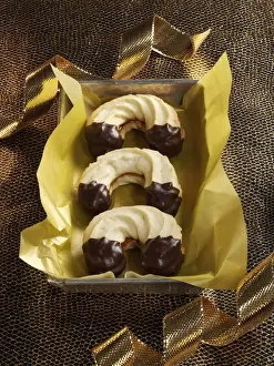 Sweet Food Photography Impressions: Piped biscuits in packaging