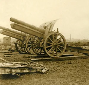 Monochrome War Images Impressions: 155 guns, c1914-c1918
