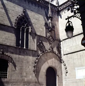 Ornate Window Details Impressions: 2686355