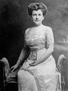 US Historical Photographs Impressions: Mrs. Clinton Backus, between c1910 and c1915. Creator: Bain News Service