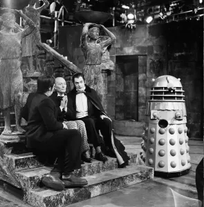 Archives Des Miroirs Impressions: L'acteur William Hartnell - le premier Docteur - photographié lors des répétitions à la Télévision