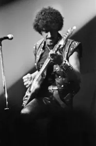 Archives Des Miroirs Impressions: Thin Lizzy, Groupe de Rock, joue à The Apollo, Coventry, Warwickshire en décembre 1981.