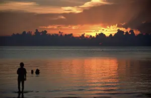 Tropical Beach Sunset Impressions: Beach sunset clouds