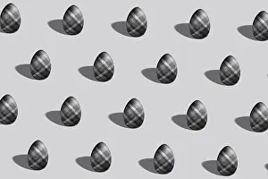 Œuvre D'art Abstraite Colorée Impressions: Pâté d'œuf de Pâques noir et argent créé.