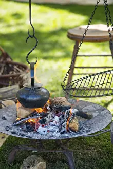 Deserted Campfire Impressions: Boiling over the fire