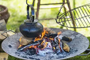 Natural Environment Photography Impressions: Boiling over the fire
