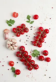 Top View Studio Shot Impressions: Branch with mini cherry tomatoes