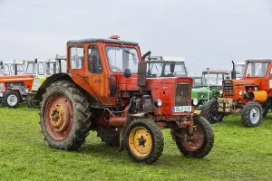 Vintage Styled Travel Photography Impressions: Tractor Pulling