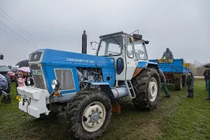 Classic Car Show Impressions: Tractor Pulling