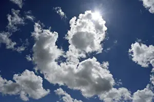 Uninhabited Island Scenes Impressions: Clouds and sun