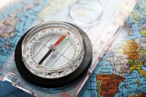 Compass Studio Shot Impressions: Compass on globe