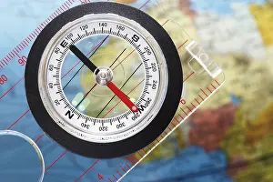 Studio Compass Shot Impressions: Compass on globe