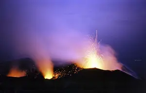 Stromboli Volcano Eruption Impressions: Convulsion