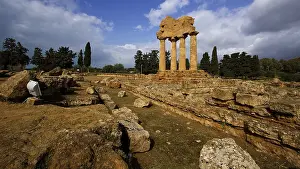 Agrigento Sicily Italy Impressions: Corner of a temple, columns, chapter