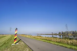 Nature Reserves In Germany Impressions: Cycle path along the West Oder