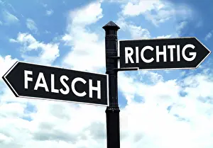 Symbolic Direction Sign Impressions: Direction sign Right or Wrong