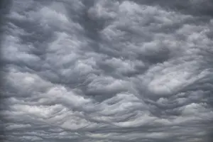 Dramatic Cloud Formation Impressions: Dramatic cloud formation, format-filling