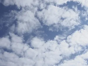Dramatic Cloudy Sky Impressions: Dramatic cloudy sky background