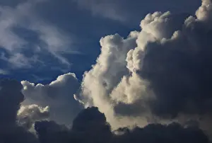 Nice Weather Travel Photography Impressions: Dramatic cloudy sky with clouds (cumulus)