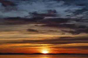 Lac De Constance Impressions: Coucher de soleil dramatique sur le lac, nuages.