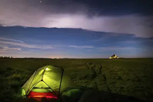 Deserted Landscape Images Impressions: Dramatic wild camping by important objects