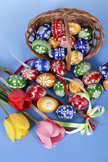 Colorful Easter Decoration Impressions: Easter setting