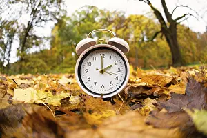 Daylight Saving Time Changeover Impressions: End of daylight saving time in fall