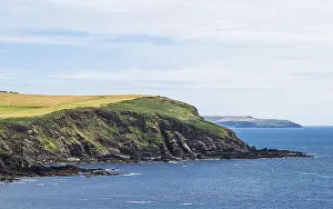 Mothecombe Beach Impressions: Fields and Farms Cliffs over cliffs