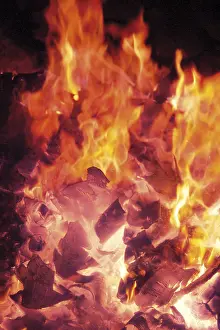 Open Fire Pit Impressions: Fire