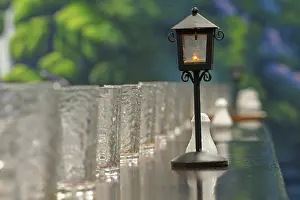 Table Setting Ideas Impressions: Formal table setting with glasses and light