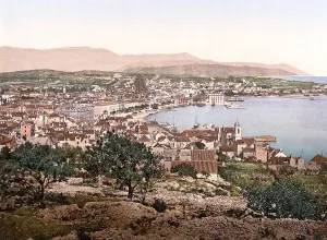 Eastern Europe Illustration Impressions: General view of Spalato, Split