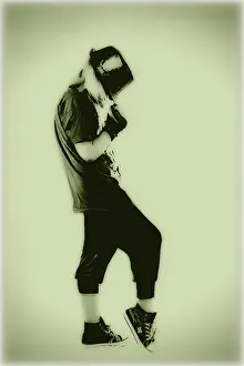 Monochromatic Fashion Impressions: Girl posing with a hat, image processing