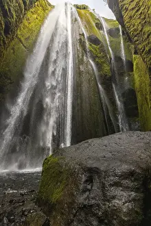 Gljufrabui Waterfall Impressions: Gljufrabui waterfall