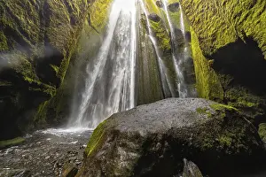 Gljufrabui Waterfall Impressions: Gljufrabui waterfall