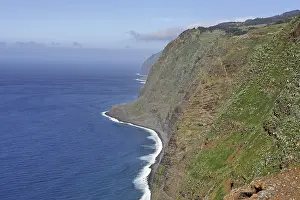 Madeira Lighthouse Impressions: High cliffs at the lighthouse of