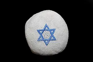 Dark Background Studio Photo Impressions: A knitted version of the kippa