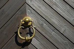 Close Up Door Impressions: Knocker