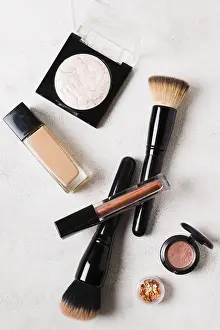 Makeup Tools Impressions: Lay out basic tools putting make up