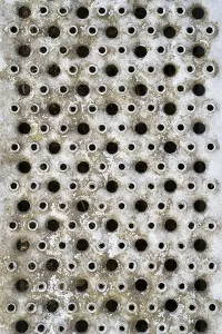 Metal Grid Pattern Impressions: Metal grid with pattern, full format