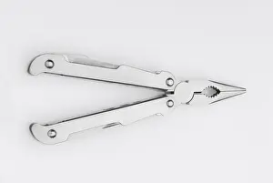 Studio Shot Tool Impressions: Multi-function tool